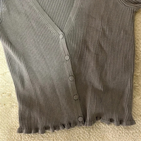 Abercrombie‎ Knit Top - Picture 3 of 3